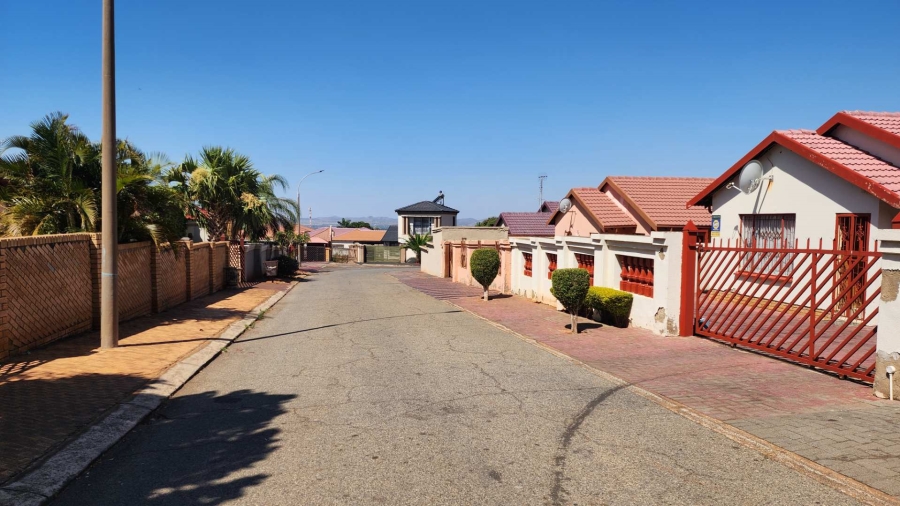 3 Bedroom Property for Sale in Tlhabane North West